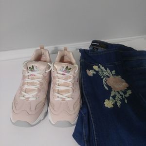 Sketchers Air Cooled Memory Foam Sneakers